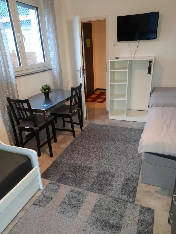 Berlin - Schoenefeld Gruene Wohnung Экстерьер фото